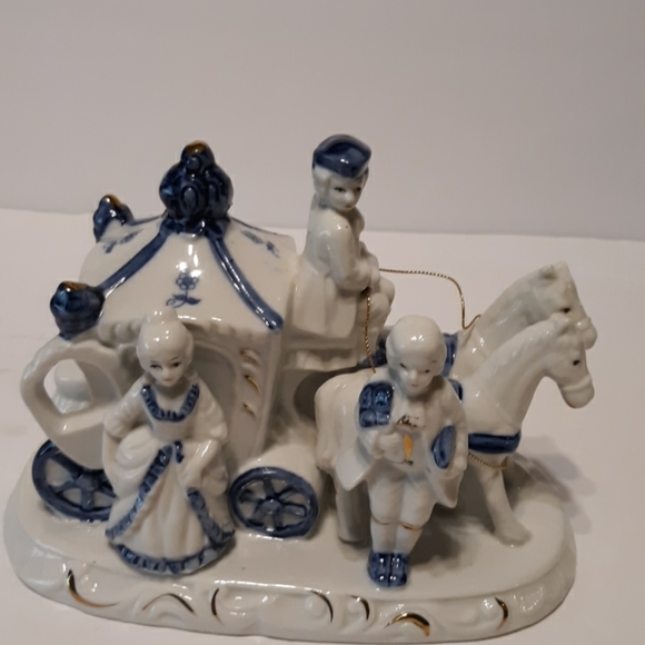Vintage Other - Vintage porcelain Victorian horse drawn carriage-